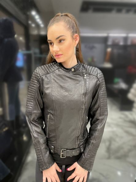 Timeless women's long leather coat, blending style with comfort in USA