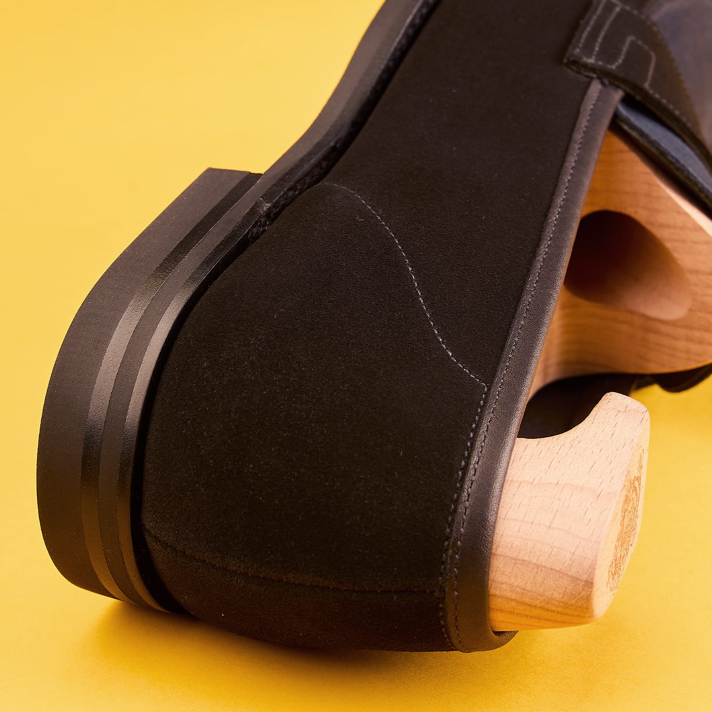 Richmond 2 Black &amp; Ocean Suede